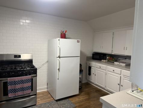 31 Maple Avenue Danbury CT 06810