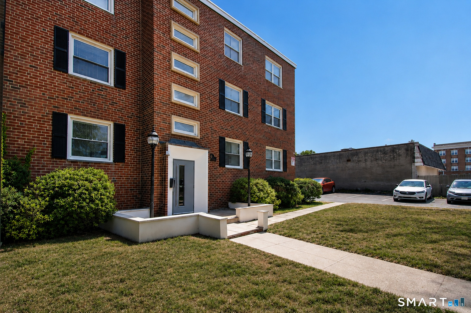 18 Sherman Street Hartford CT 06105