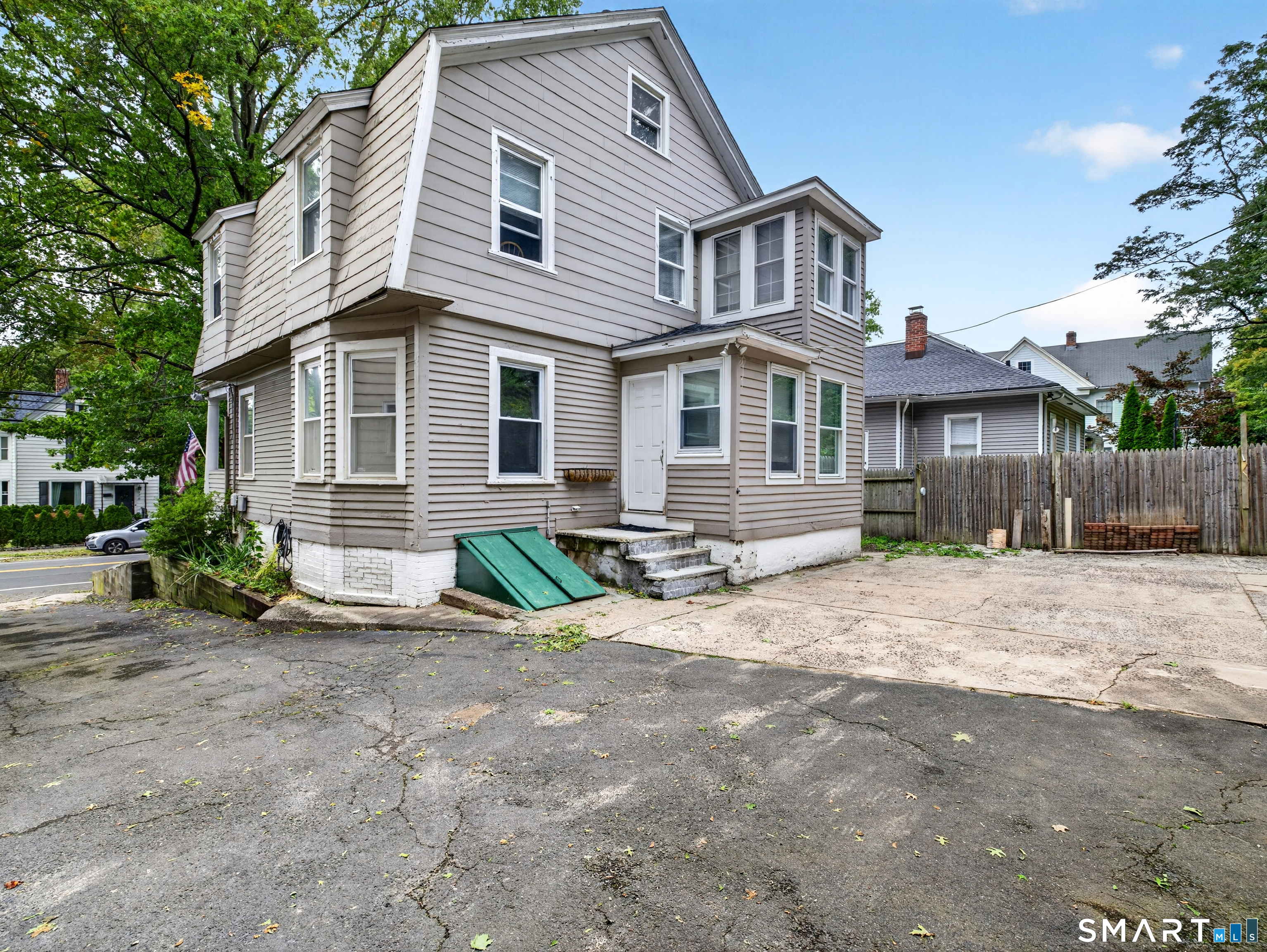 977 Townsend Avenue New Haven CT 06512