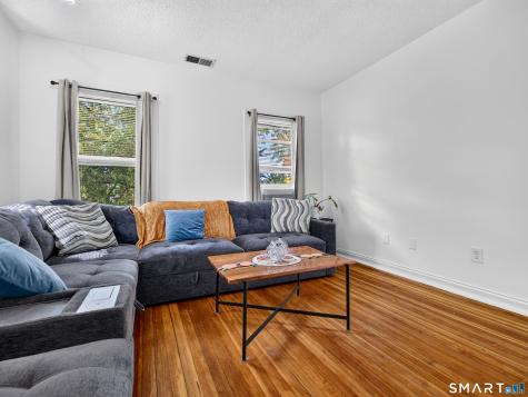 977 Townsend Avenue New Haven CT 06512