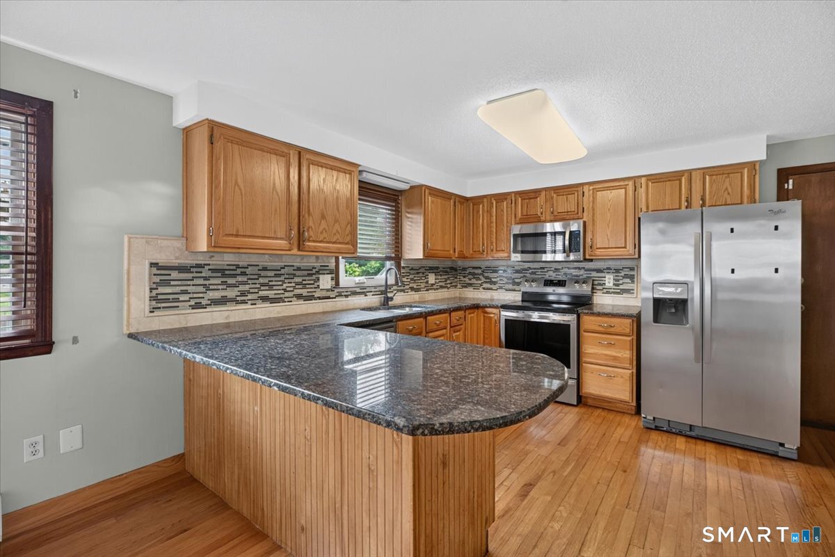 9-11 Goodwin Place East Hartford CT 06108