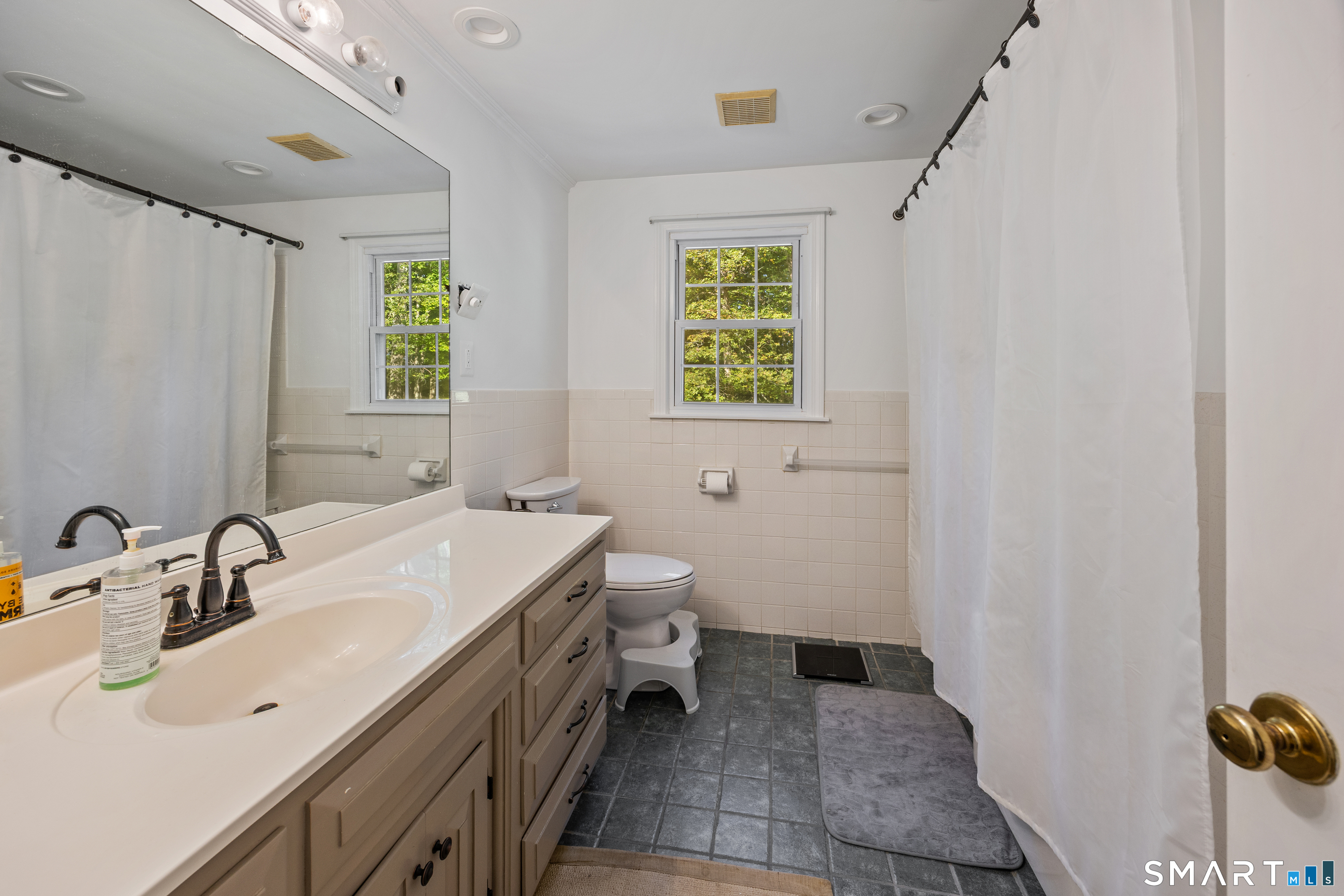 23 Hampden Road Somers CT 06071