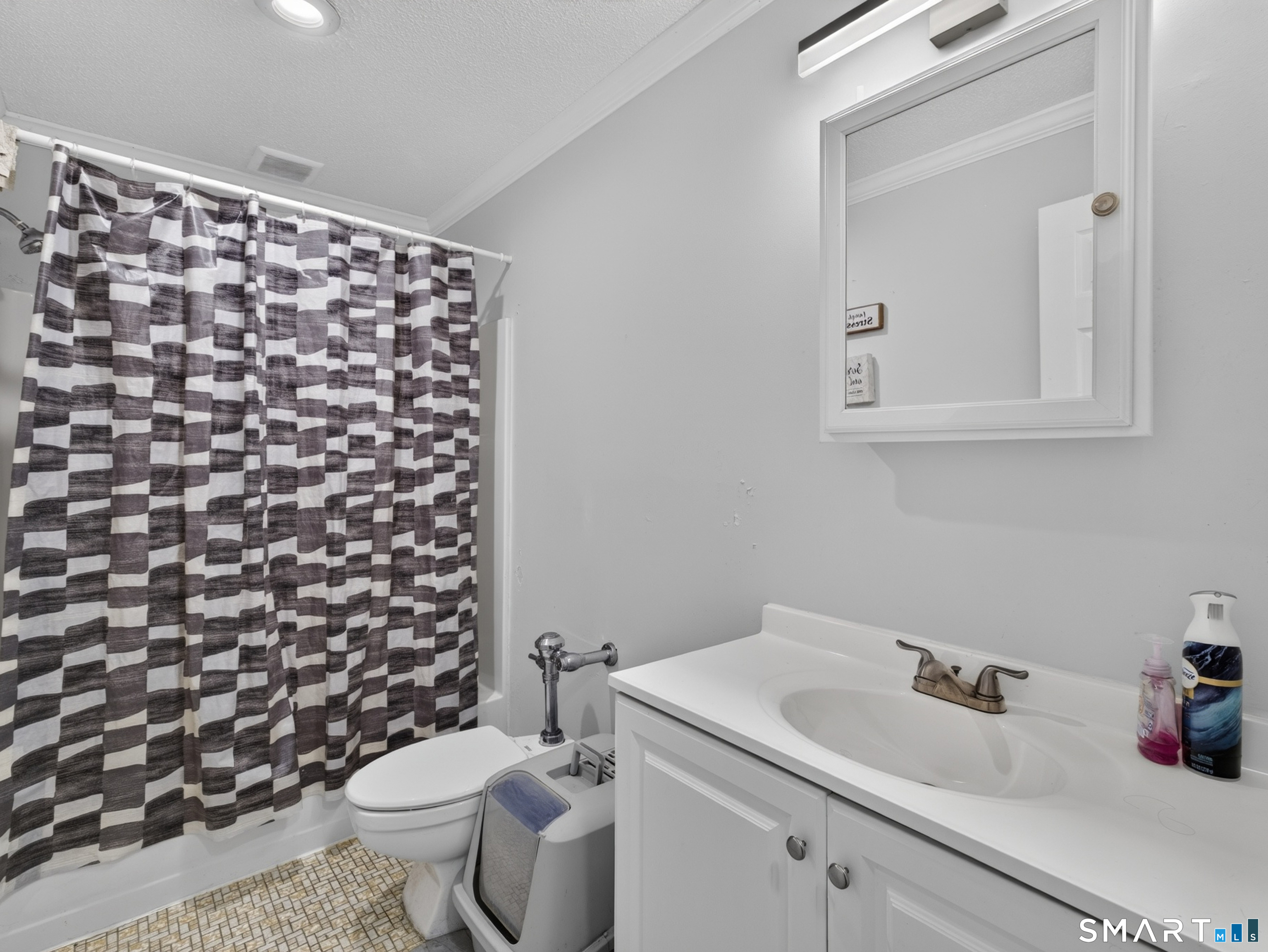 119 Lincoln Avenue New London CT 06320
