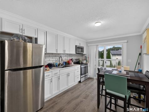 119 Lincoln Avenue New London CT 06320
