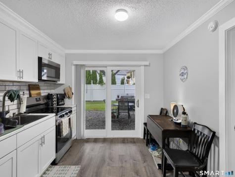 119 Lincoln Avenue New London CT 06320