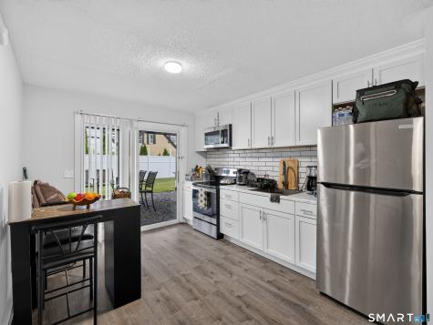 119 Lincoln Avenue New London CT 06320