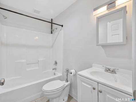 119 Lincoln Avenue New London CT 06320