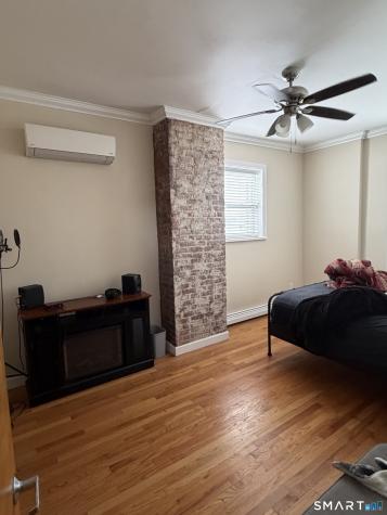 153 Bank Street New London CT 06320