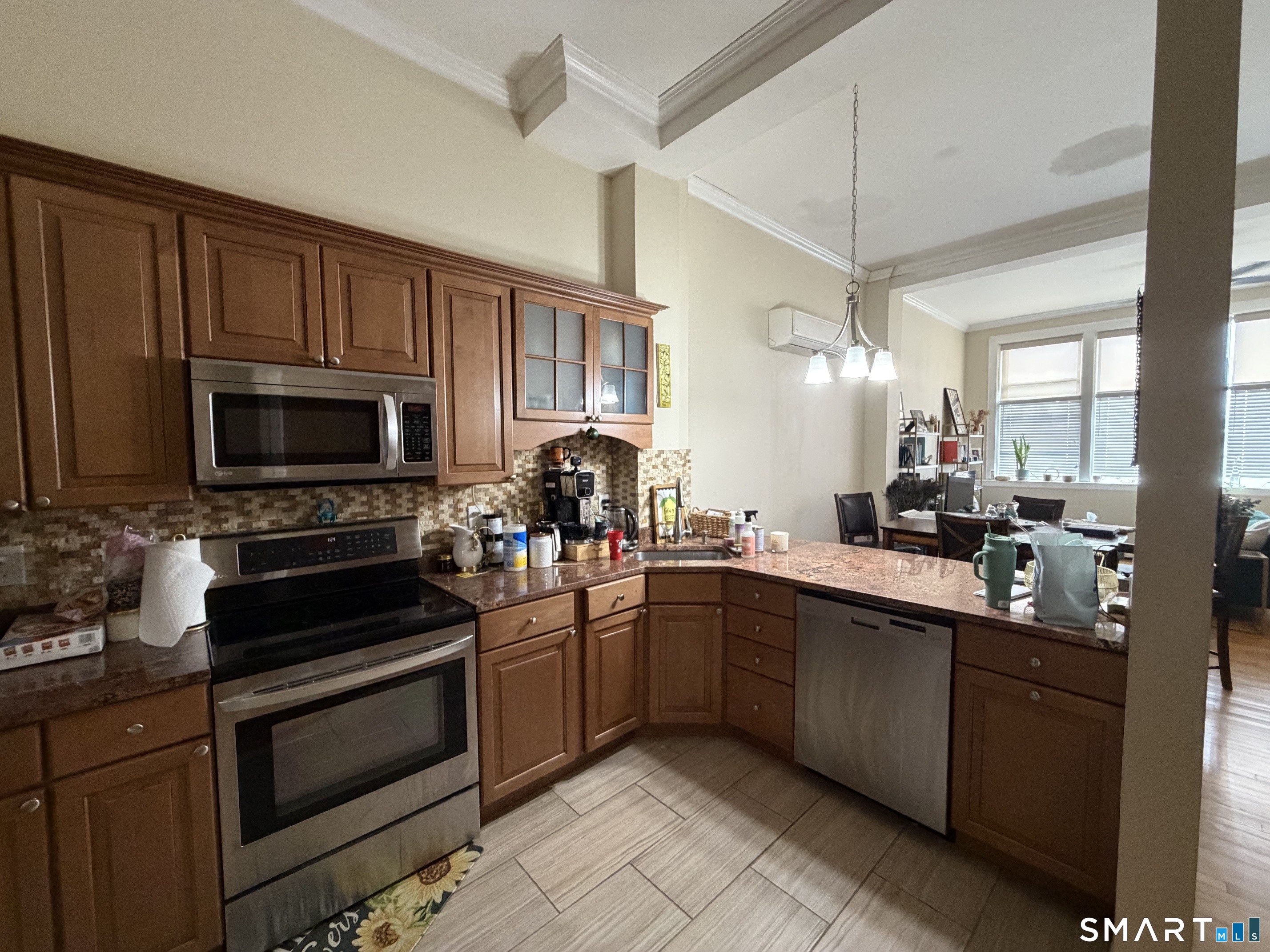 153 Bank Street New London CT 06320