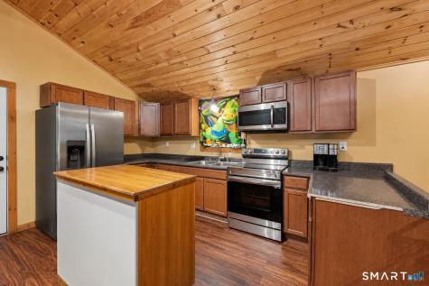 1-5 Mountain Hill Road Thompson CT 06255