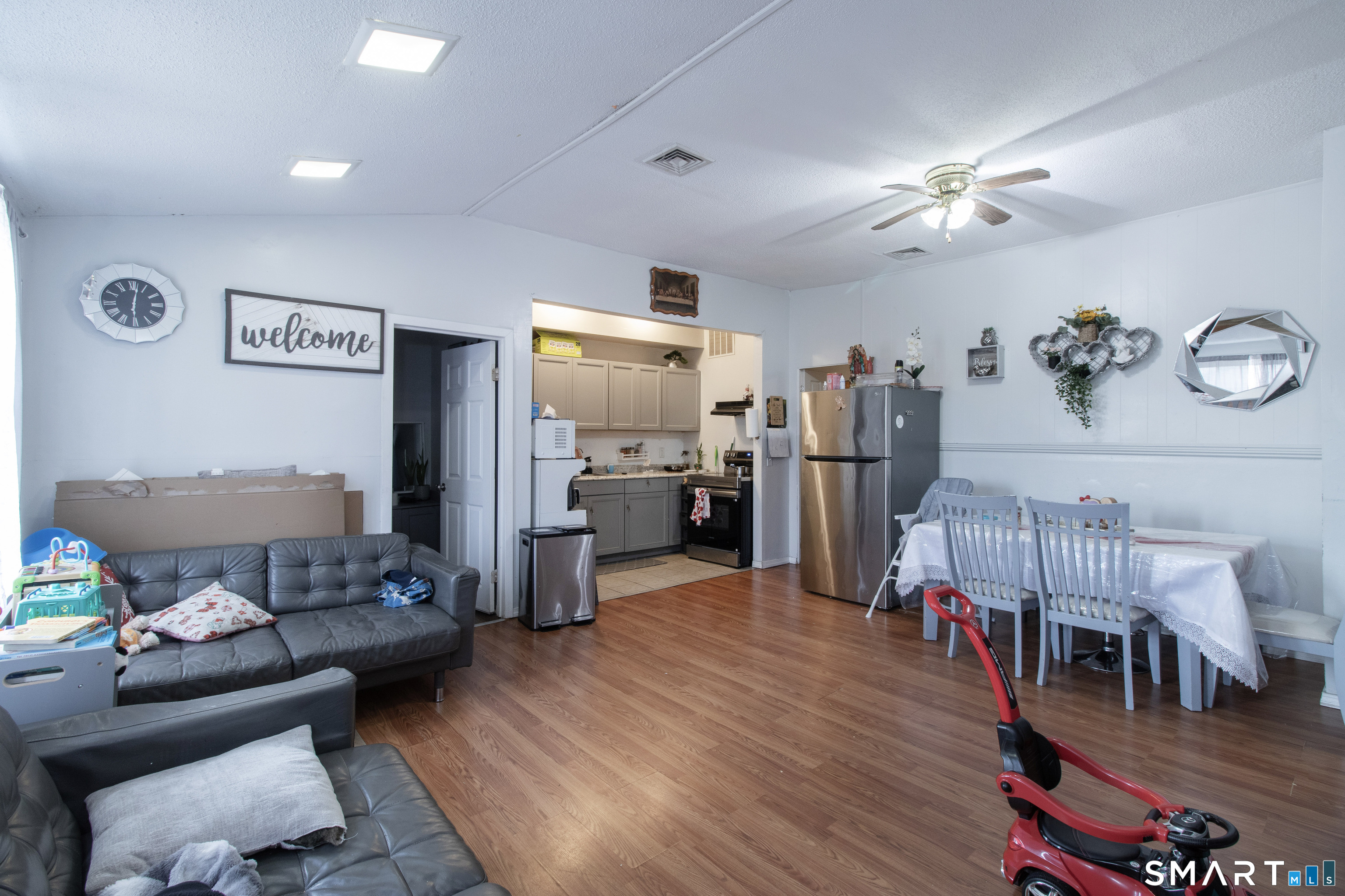 296 East Main Street Clinton CT 06413