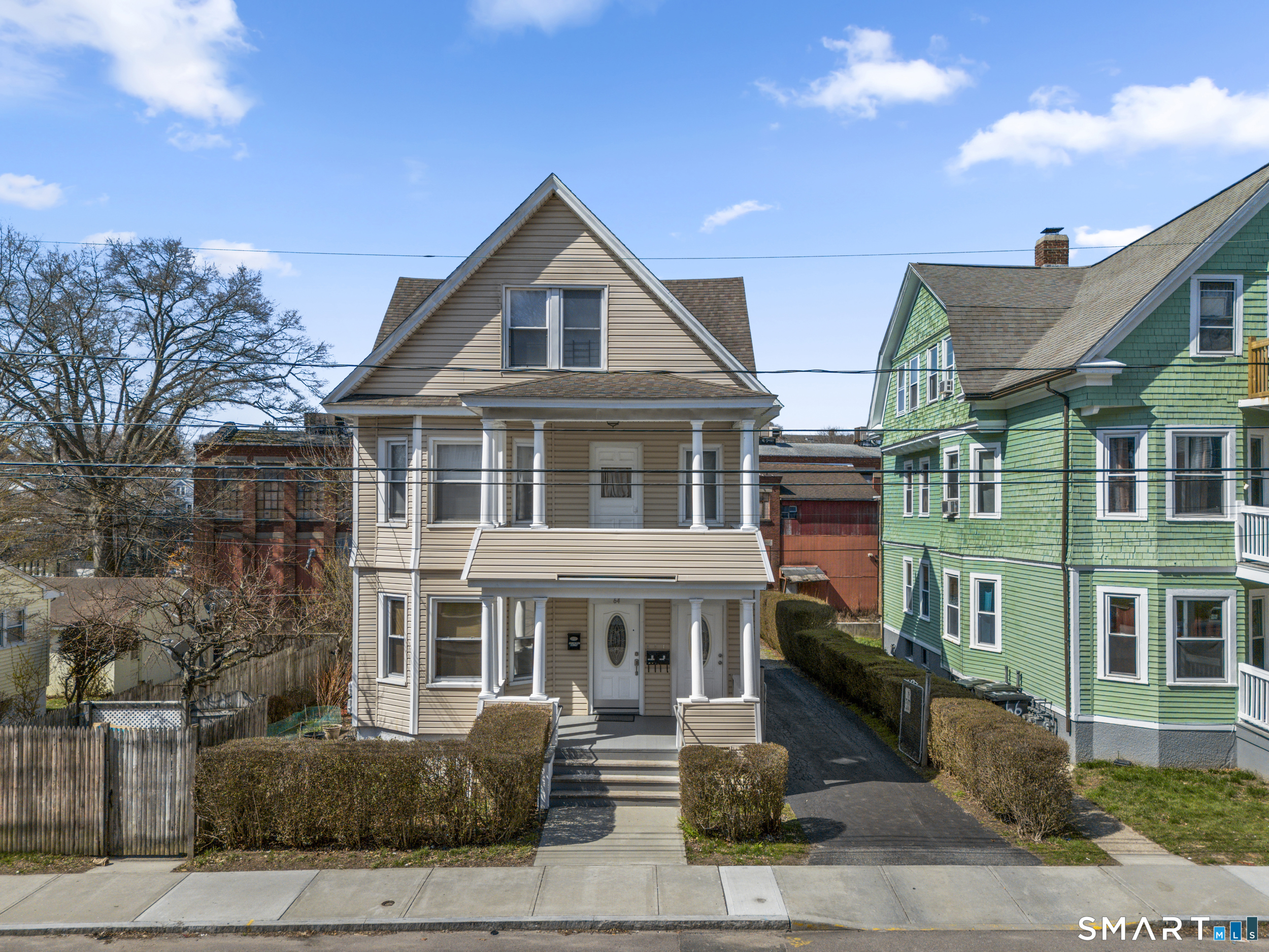 64 Connecticut Avenue New London CT 06320