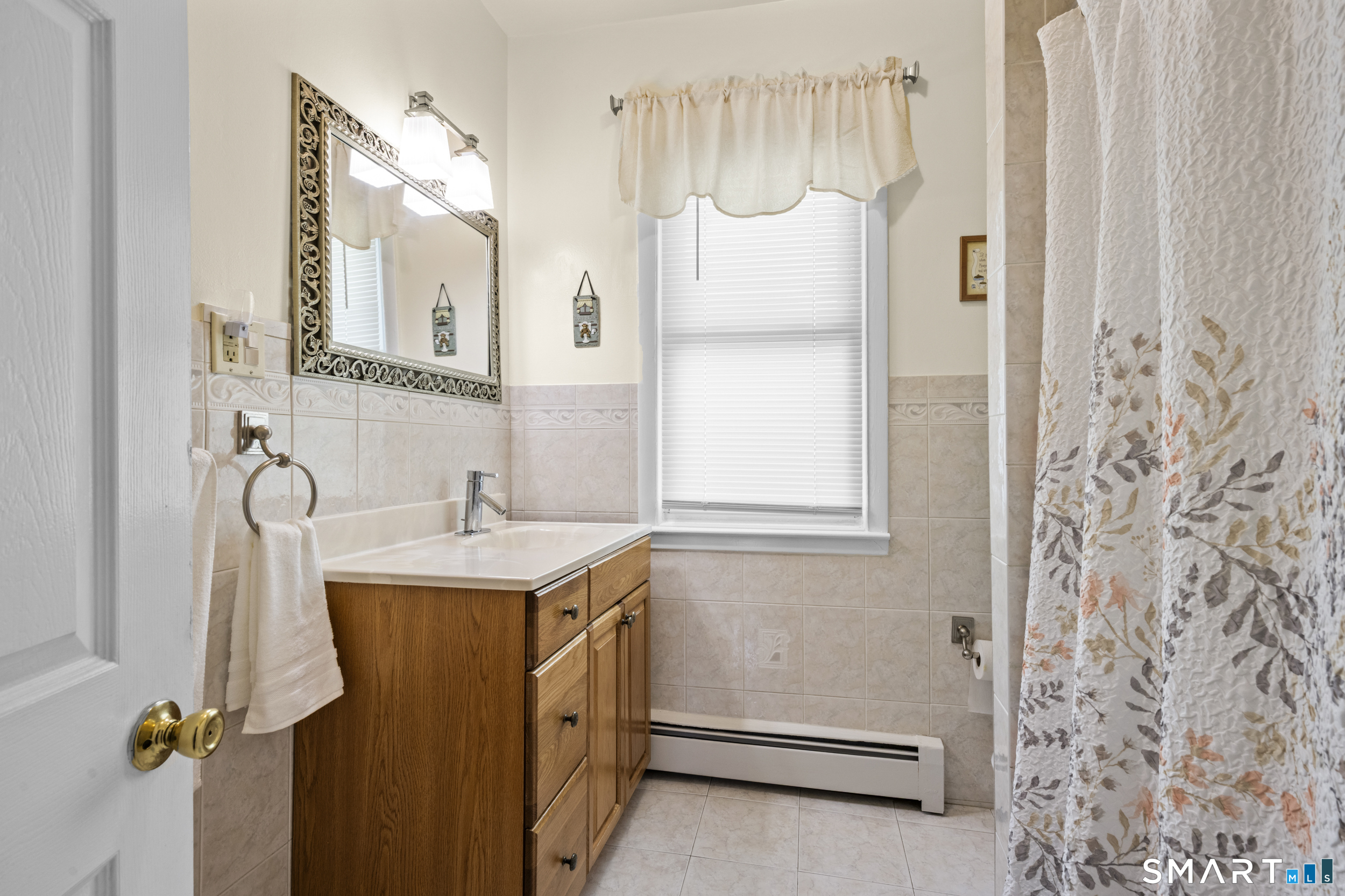 64 Connecticut Avenue New London CT 06320