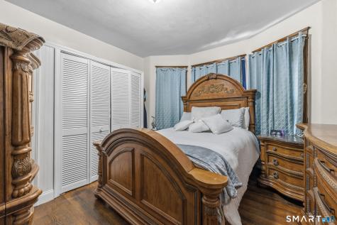 64 Connecticut Avenue New London CT 06320