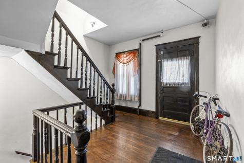 64 Connecticut Avenue New London CT 06320
