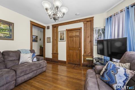 64 Connecticut Avenue New London CT 06320