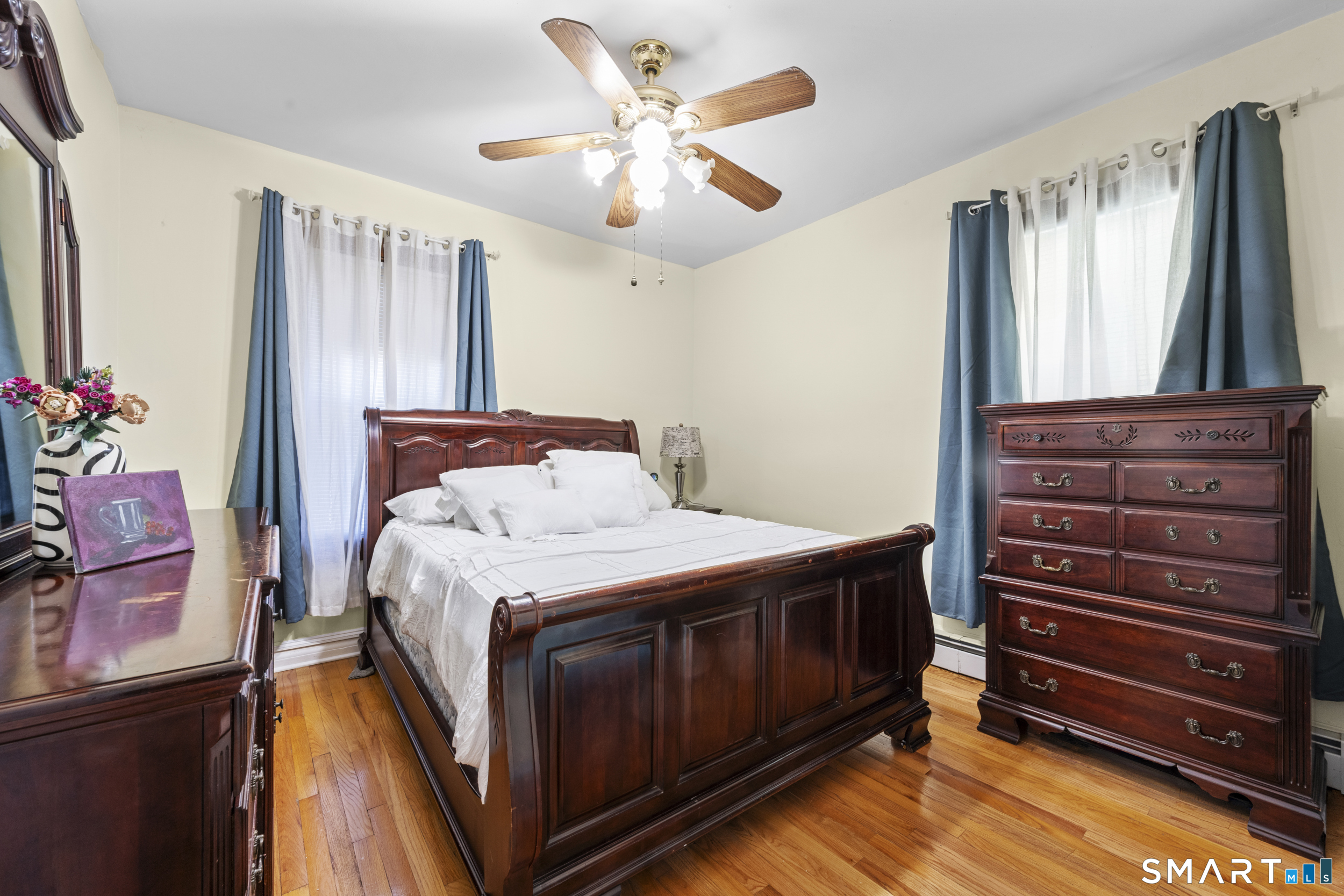 64 Connecticut Avenue New London CT 06320