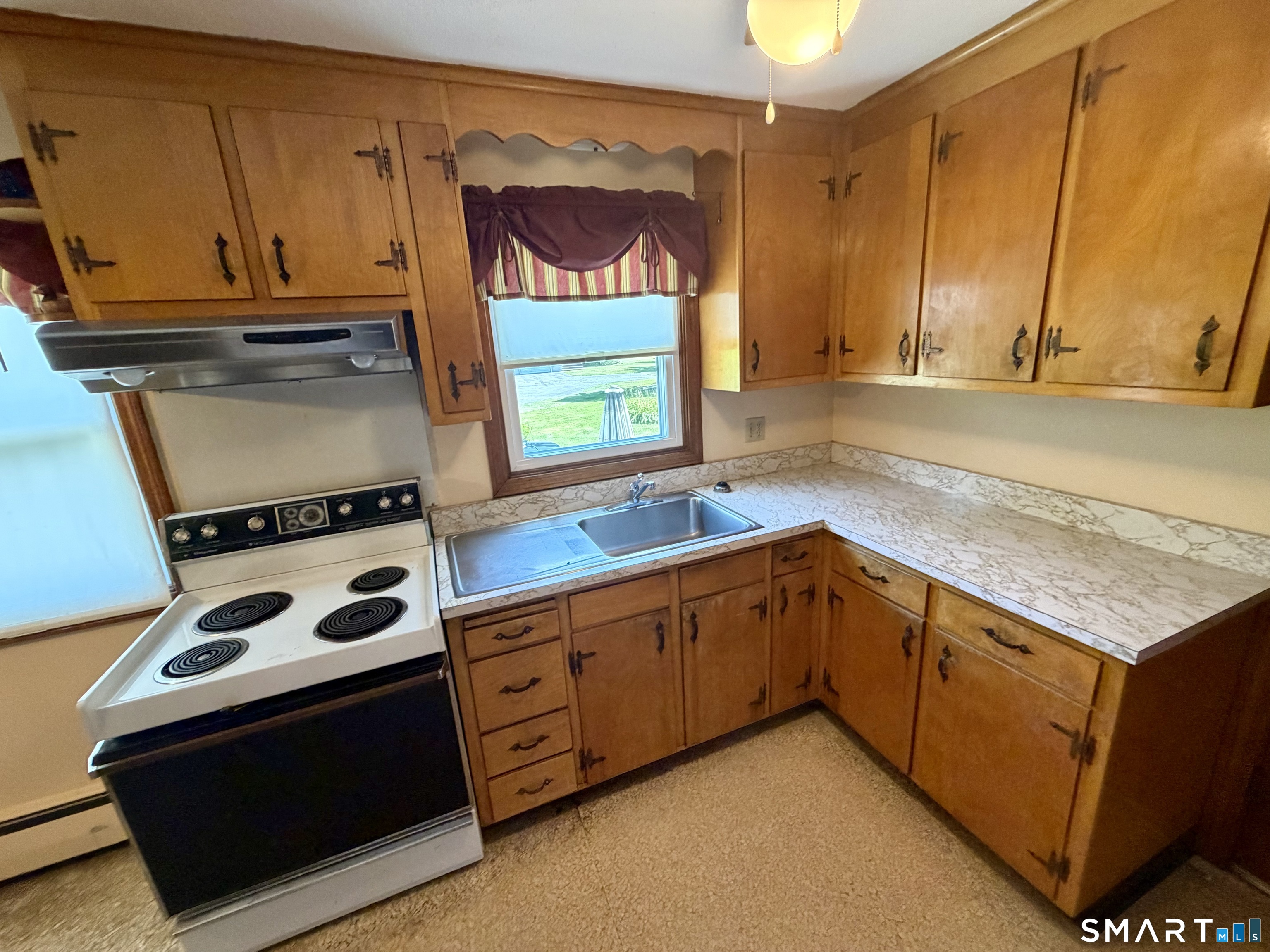 1130-B Blue Hills Avenue Bloomfield CT 06002