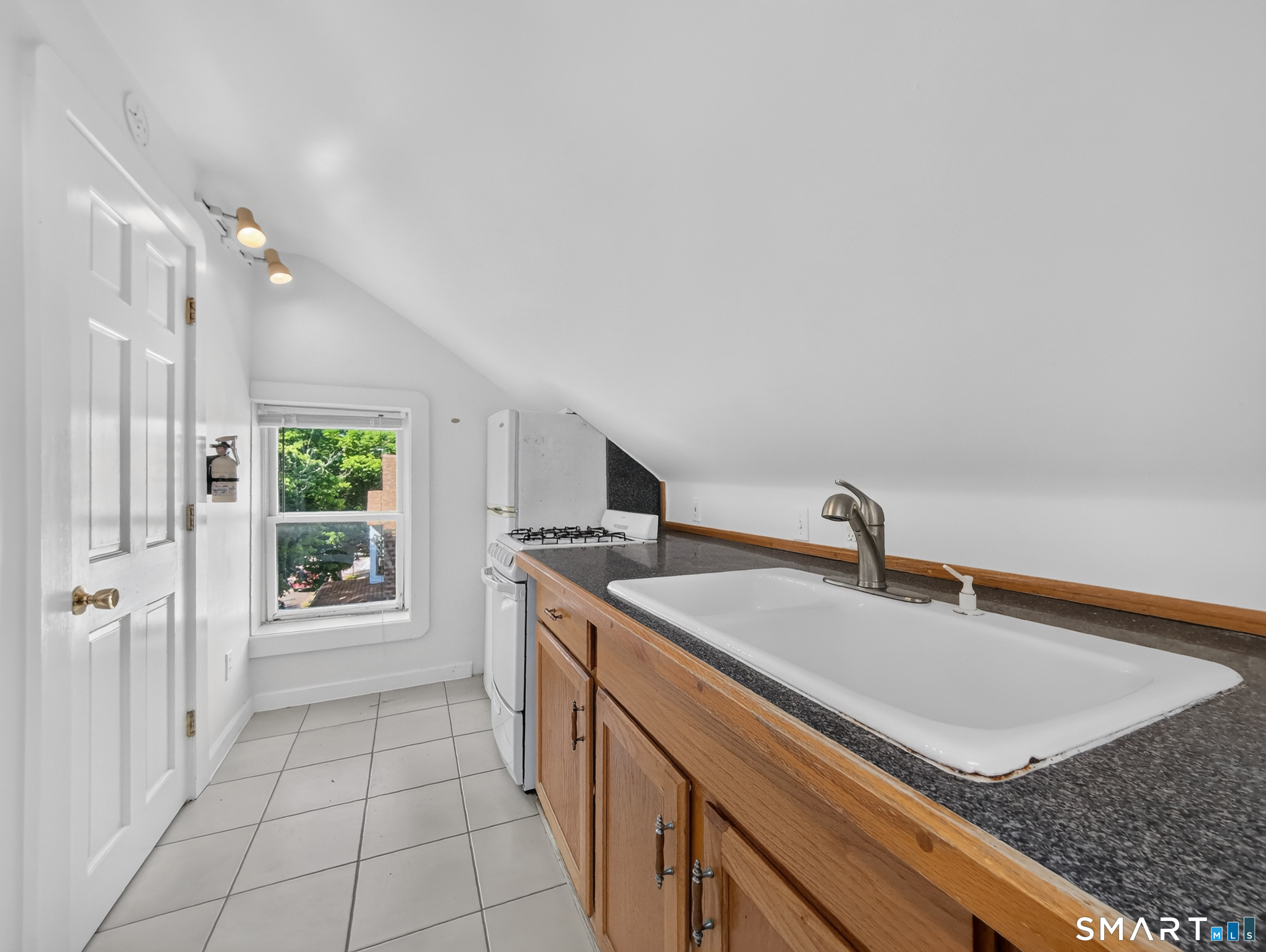29 Willow Street Stonington CT 06378