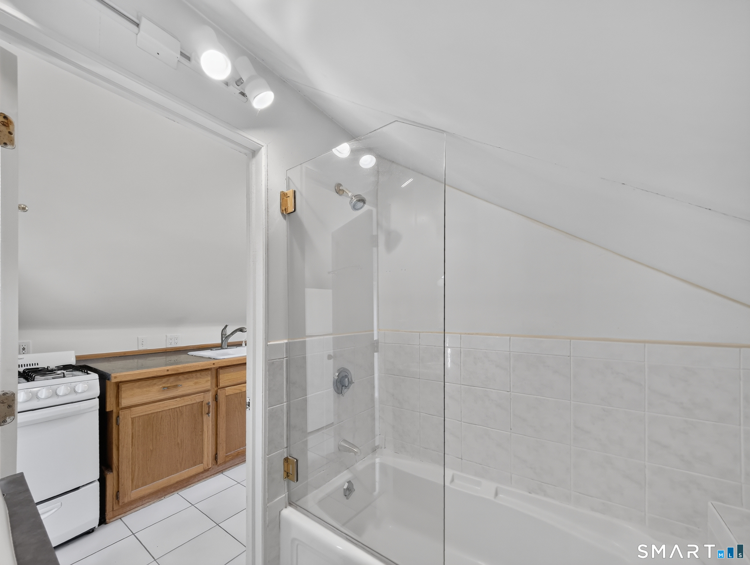 29 Willow Street Stonington CT 06378