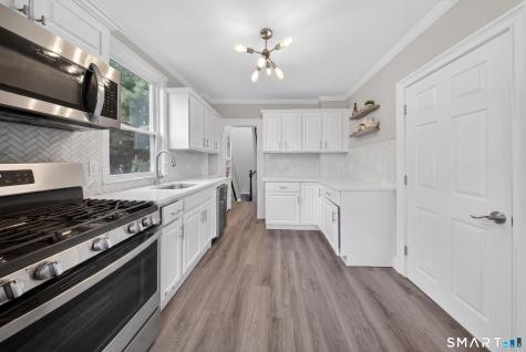 241 Old Stratfield Road Fairfield CT 06825