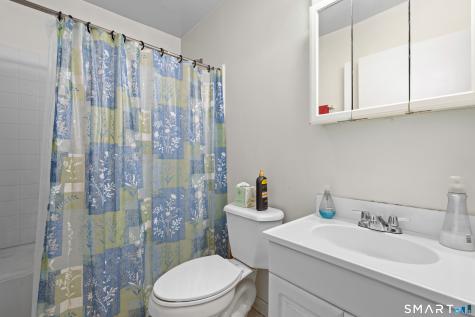 1422 Dixwell Avenue Hamden CT 06514