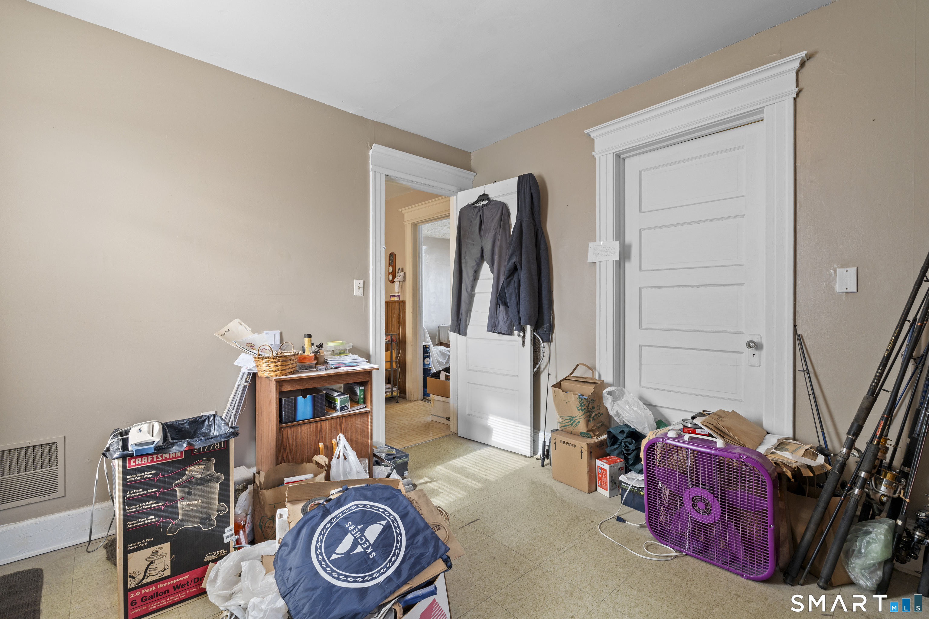 1422 Dixwell Avenue Hamden CT 06514