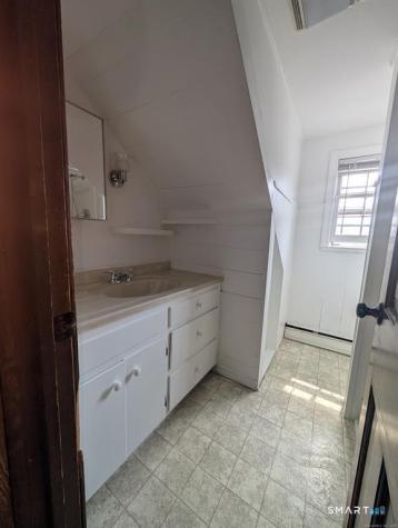 73 Park Avenue Enfield CT 06082