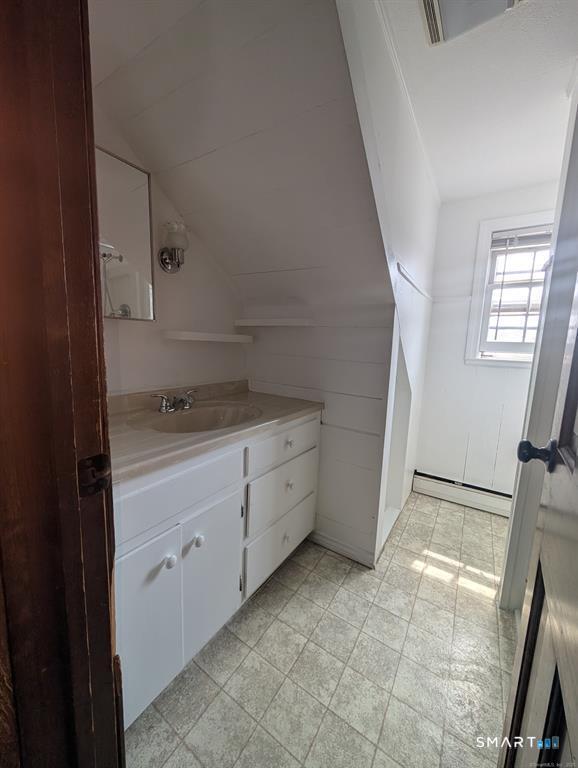 73 Park Avenue Enfield CT 06082