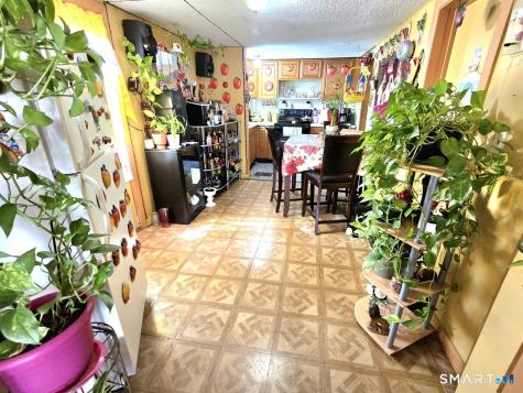 260-262 Burnside Avenue East Hartford CT 06108