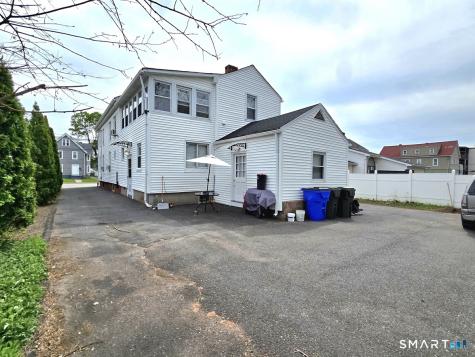 260-262 Burnside Avenue East Hartford CT 06108