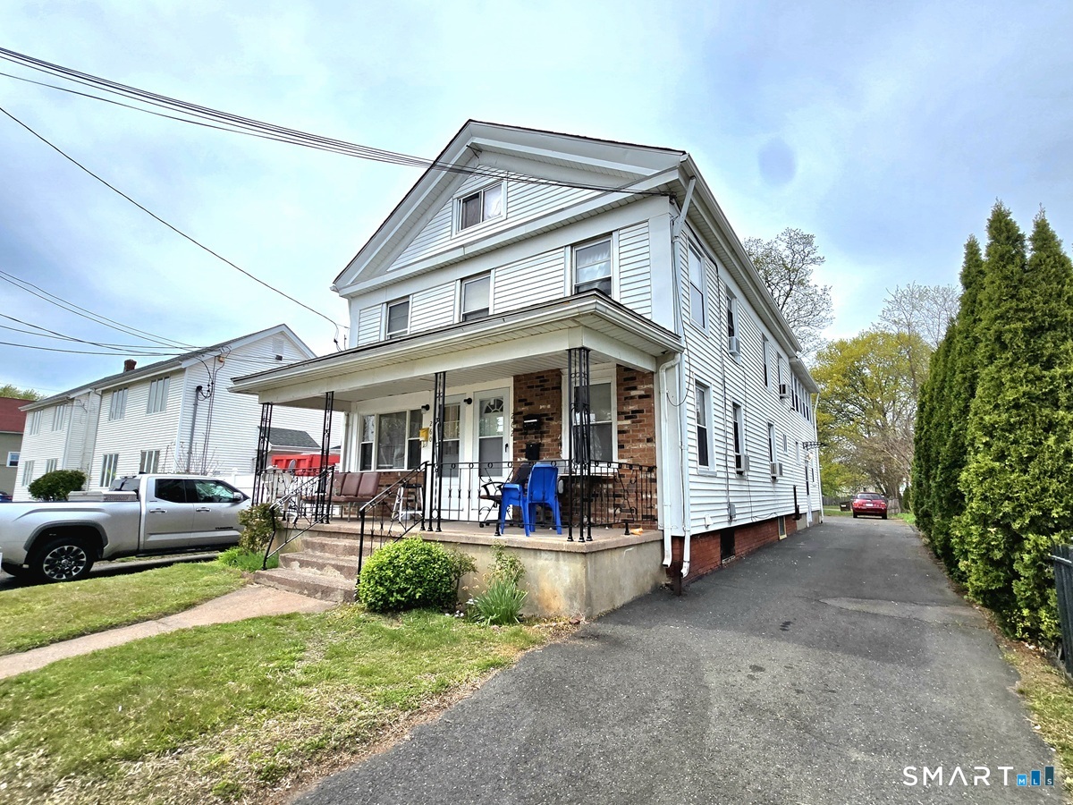 260-262 Burnside Avenue East Hartford CT 06108