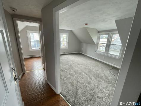 31 Grand Street New London CT 06320