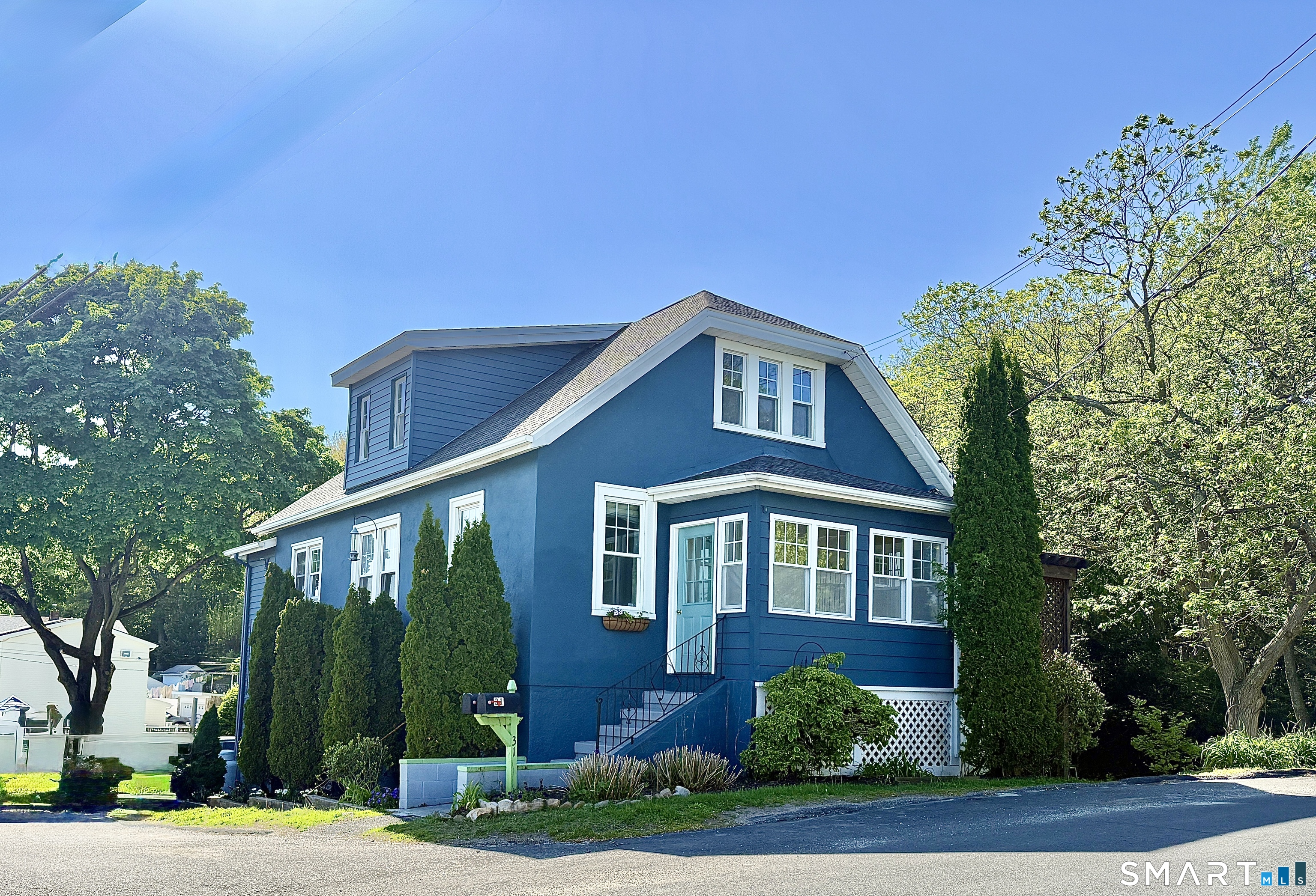 31 Hillcrest Avenue Waterbury CT 06705