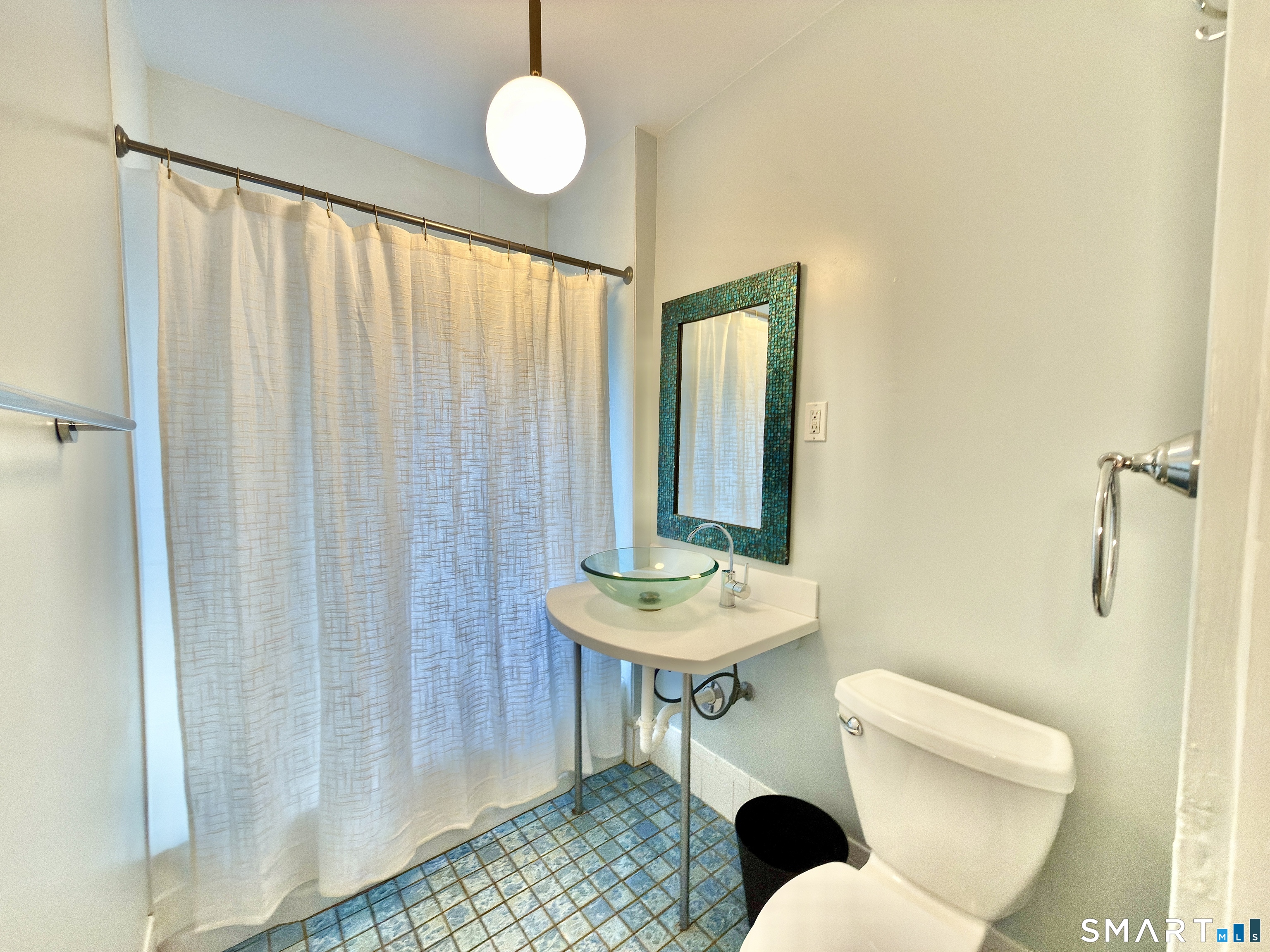 31 Hillcrest Avenue Waterbury CT 06705