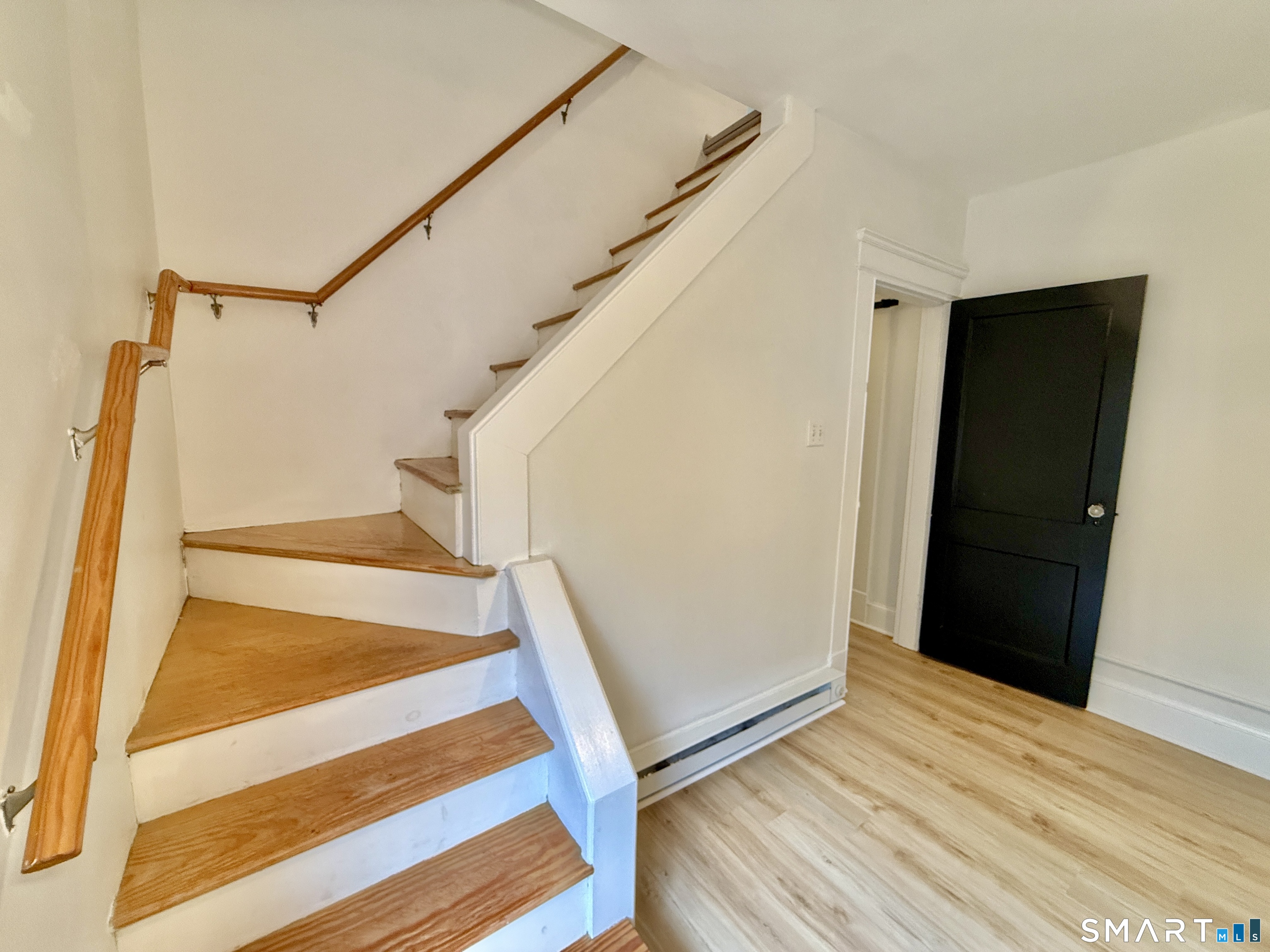 31 Hillcrest Avenue Waterbury CT 06705