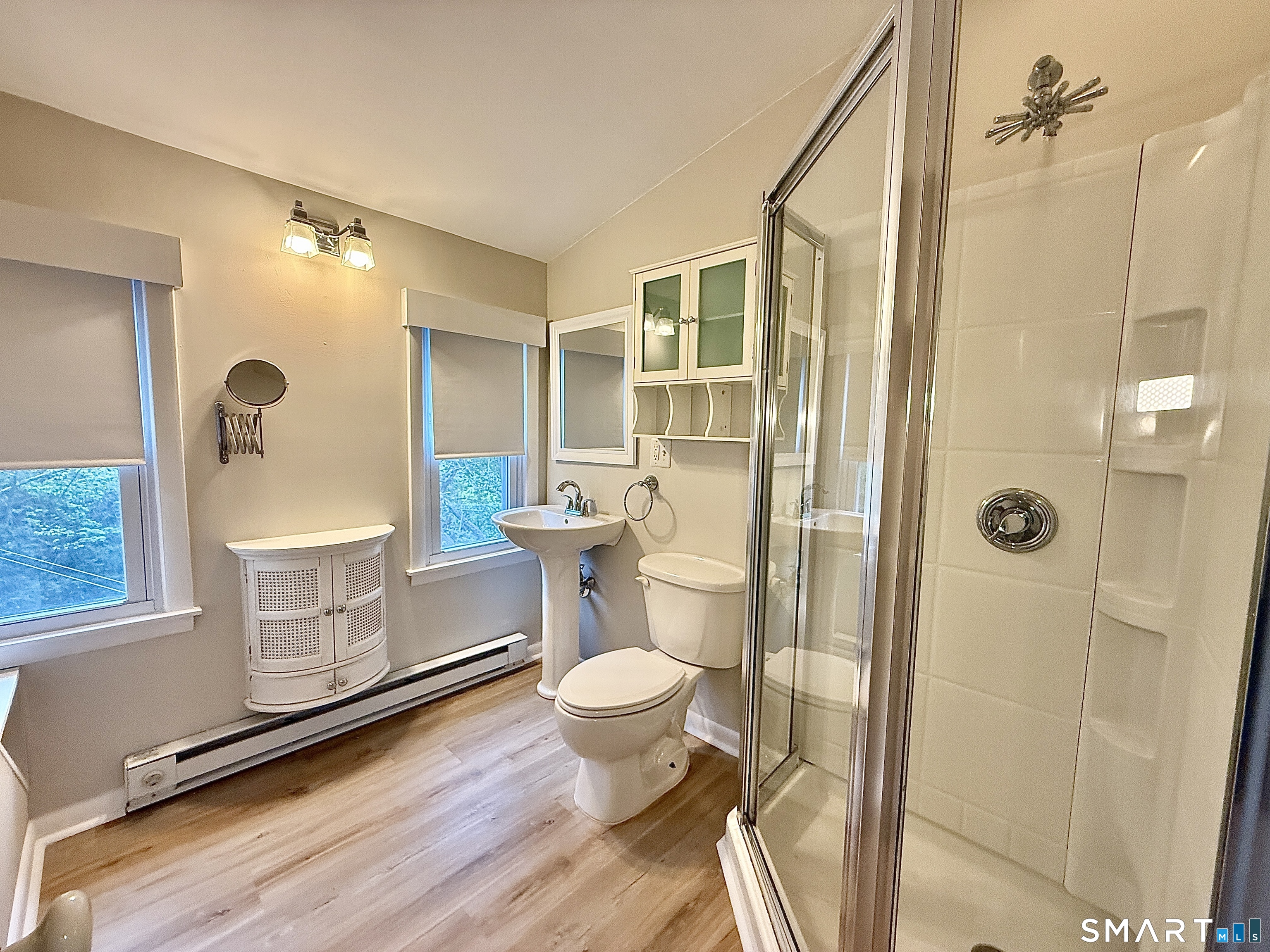 31 Hillcrest Avenue Waterbury CT 06705