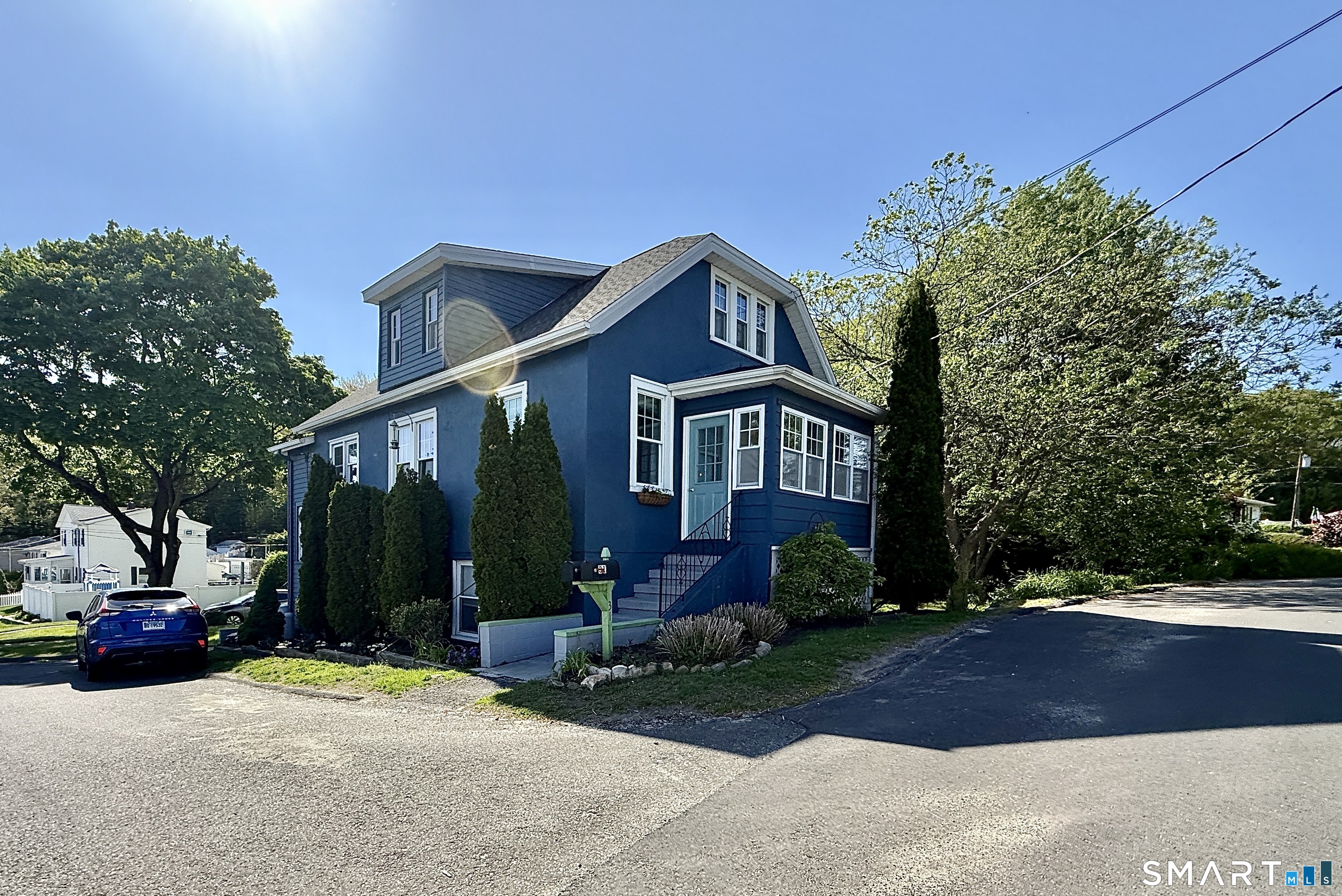 31 Hillcrest Avenue Waterbury CT 06705