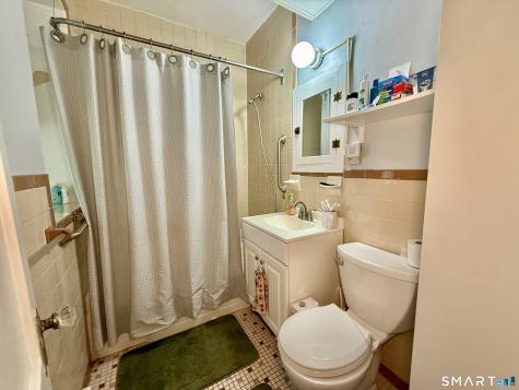 31 Hillcrest Avenue Waterbury CT 06705