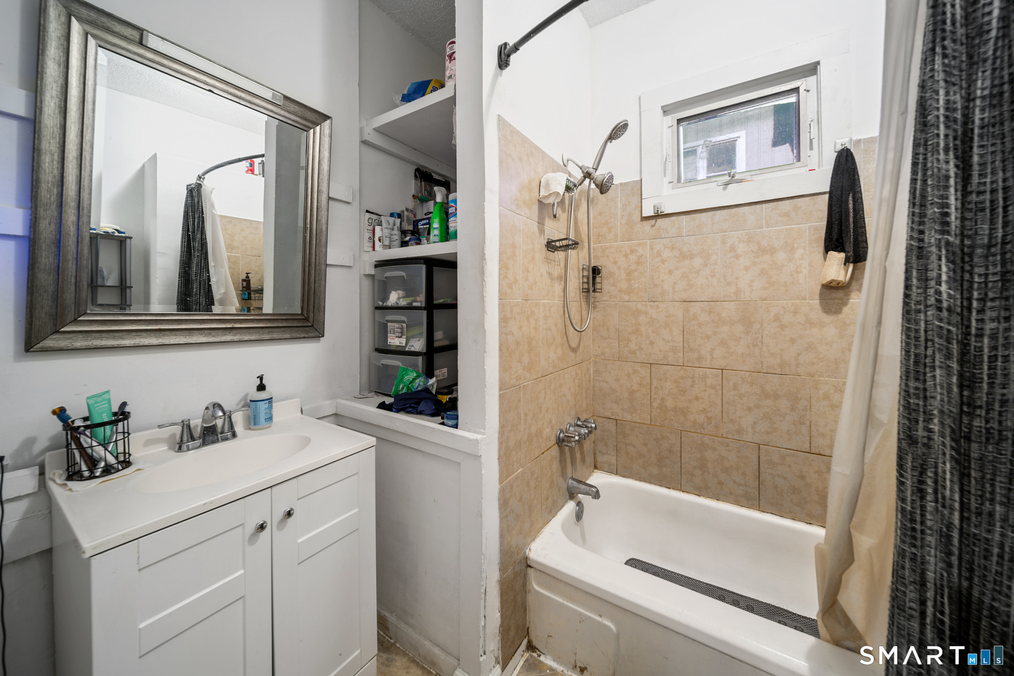 458 First Avenue West Haven CT 06516