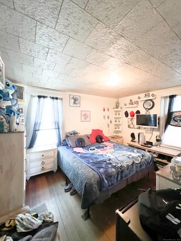 835 Bank Street New London CT 06320