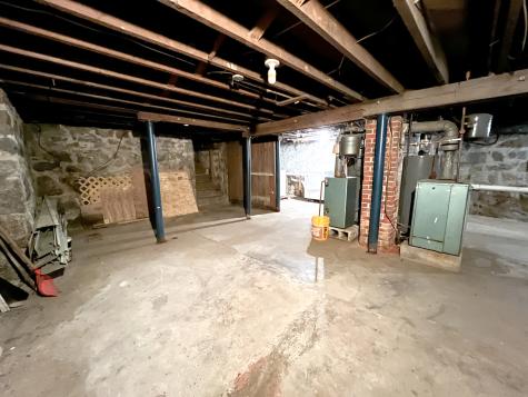 835 Bank Street New London CT 06320