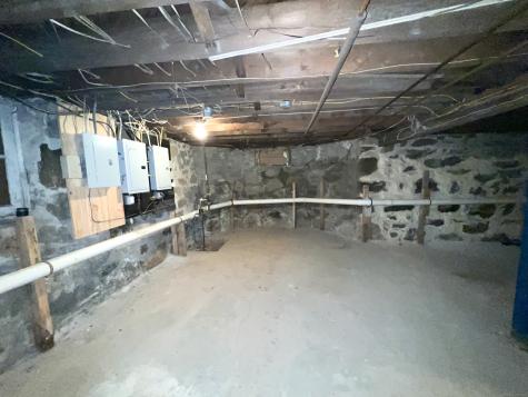 835 Bank Street New London CT 06320