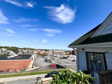 835 Bank Street New London CT 06320