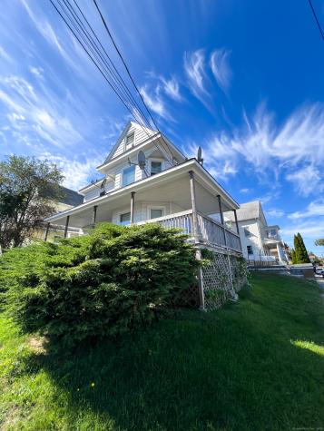 835 Bank Street New London CT 06320