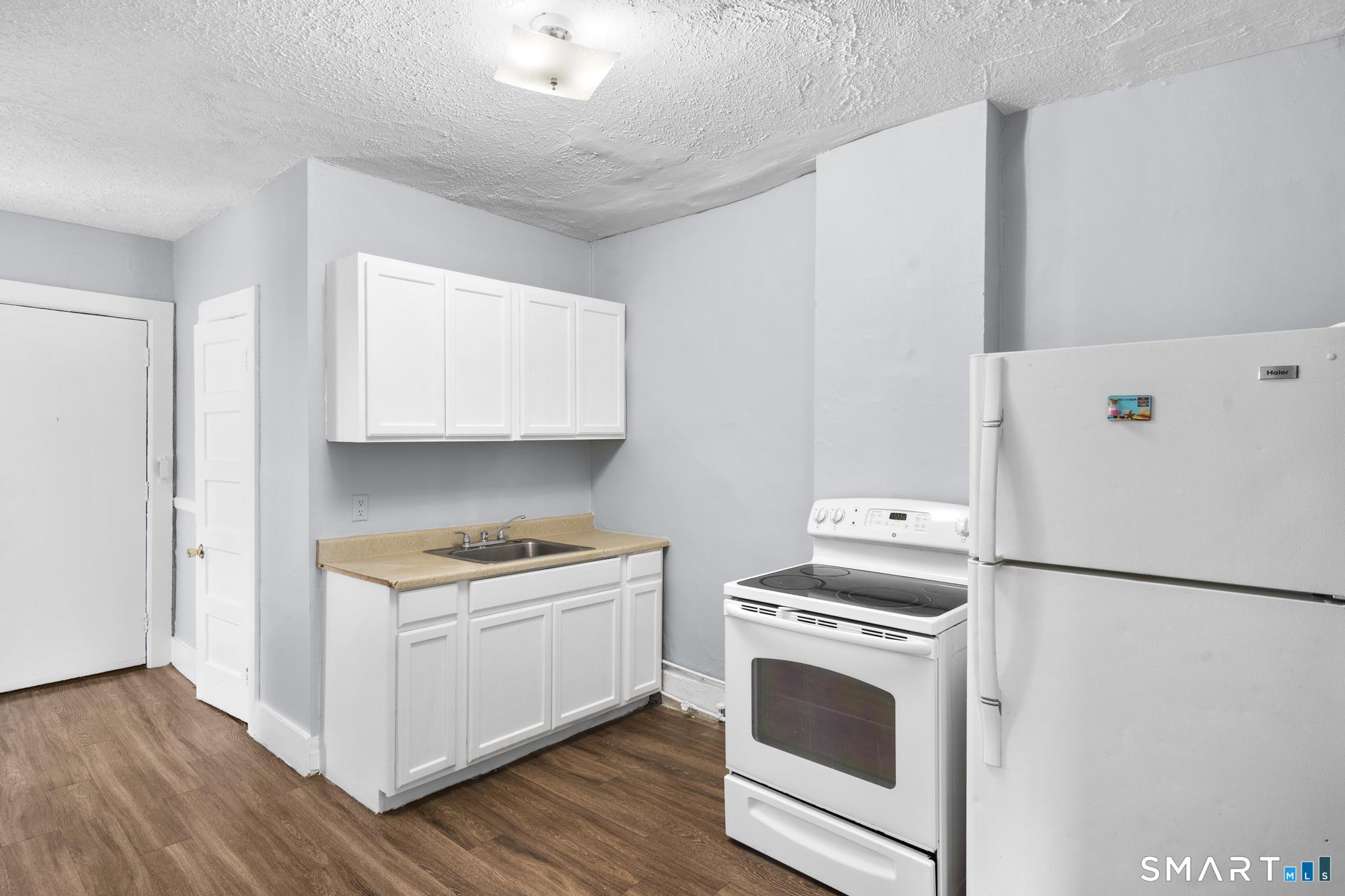 10 Warner Street Hartford CT 06114