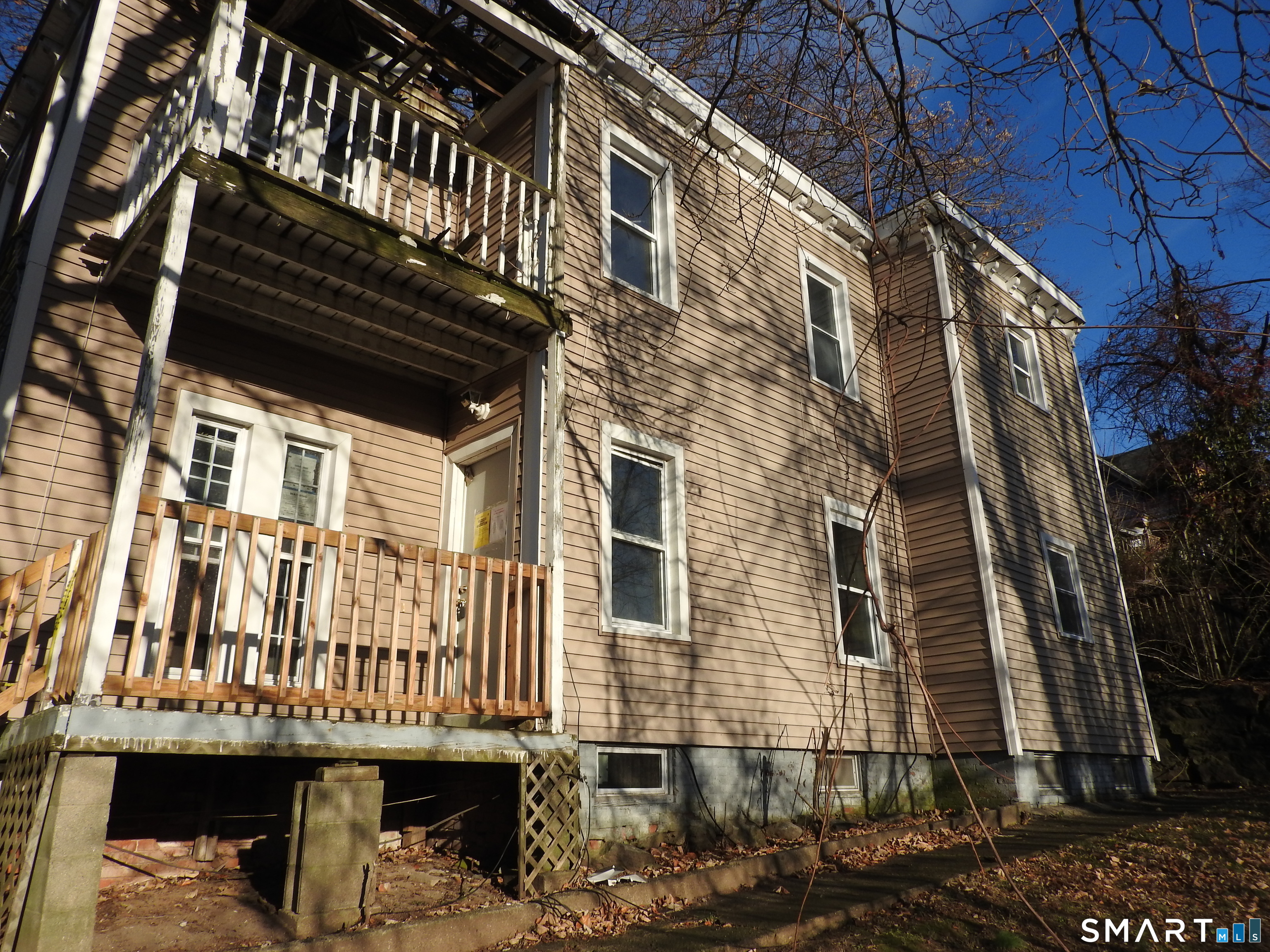 11 Division Street Norwich CT 06360