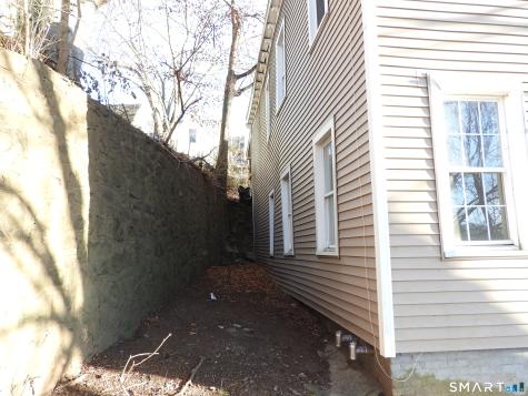 11 Division Street Norwich CT 06360