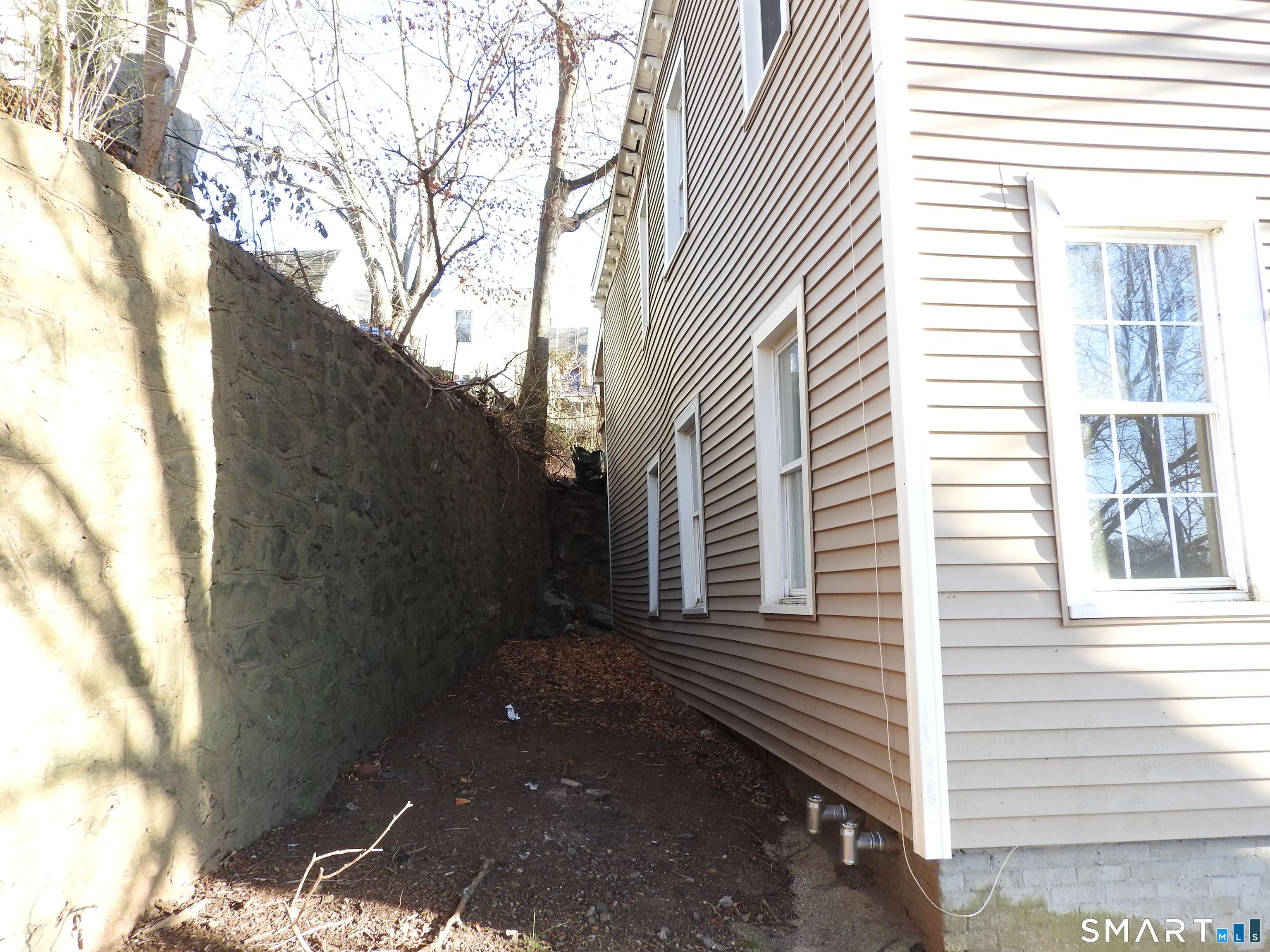 11 Division Street Norwich CT 06360