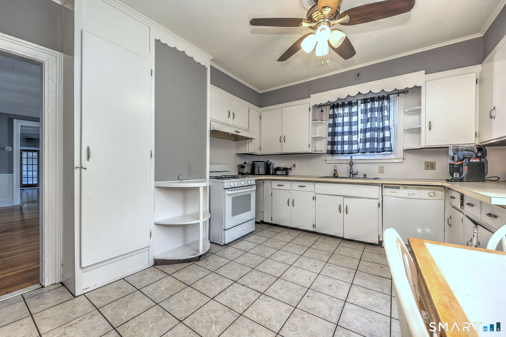 160 Goffe Terrace New Haven CT 06511